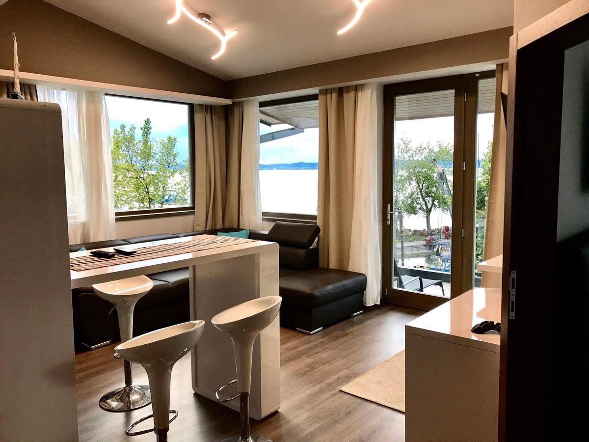 Calypso Lakeside Rooms & Lux Apartments Siófok Exteriér fotografie