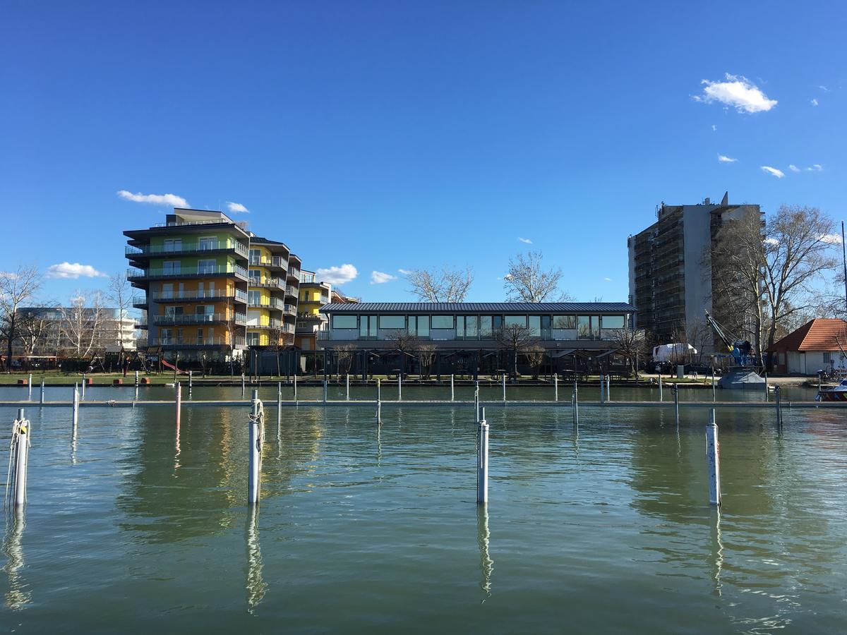 Calypso Lakeside Rooms & Lux Apartments Siófok Exteriér fotografie