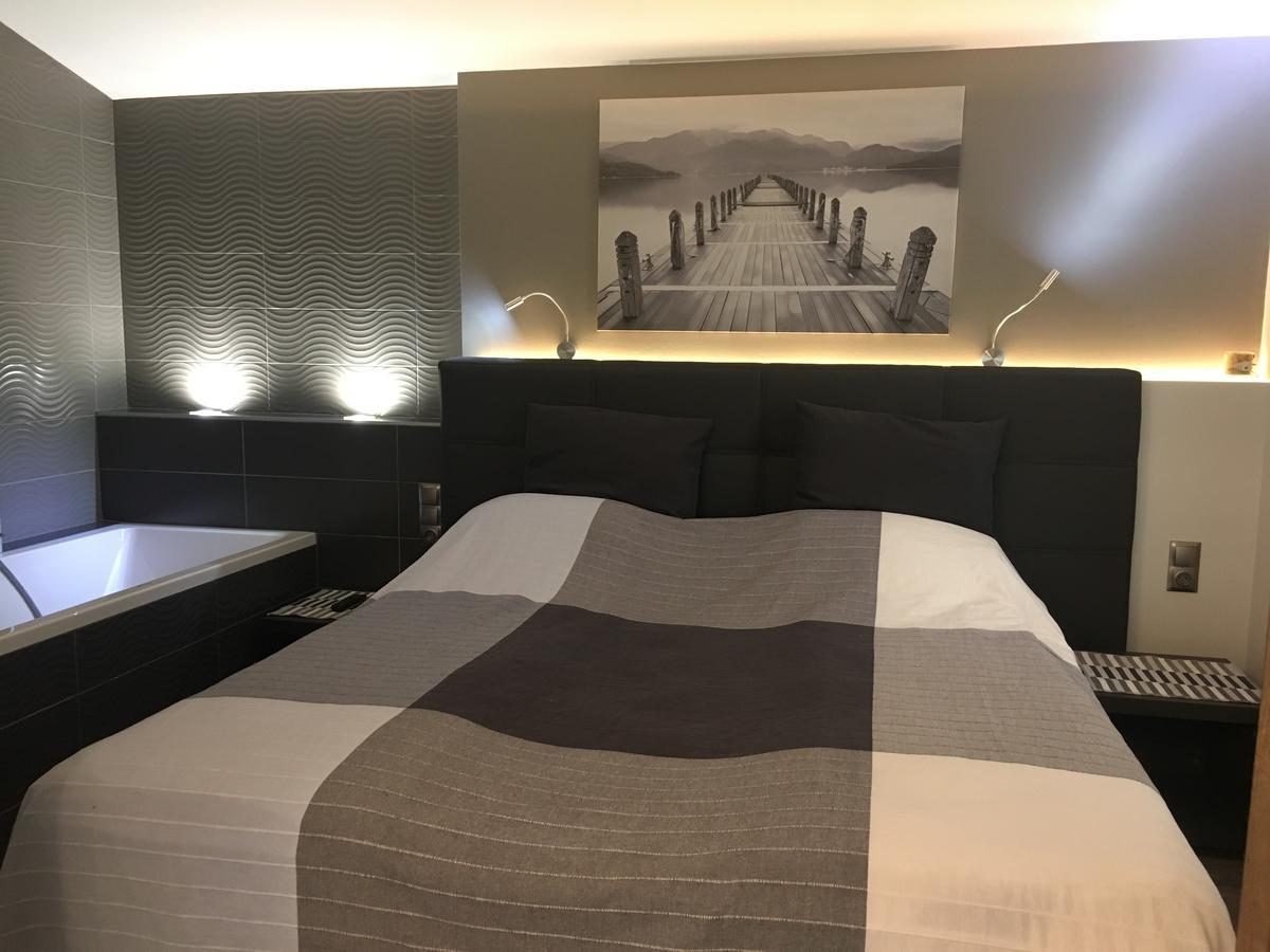Calypso Lakeside Rooms & Lux Apartments Siófok Exteriér fotografie