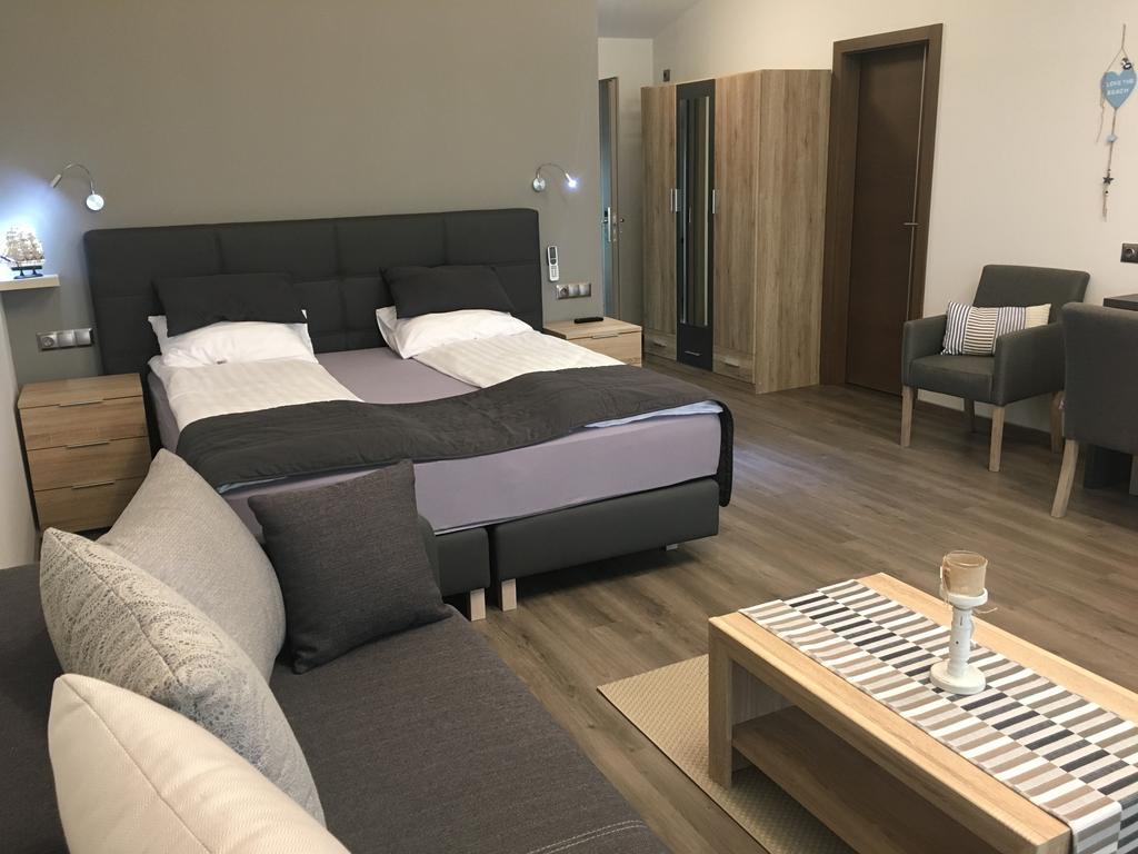 Calypso Lakeside Rooms & Lux Apartments Siófok Exteriér fotografie