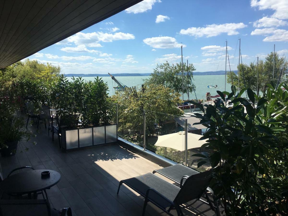 Calypso Lakeside Rooms & Lux Apartments Siófok Exteriér fotografie