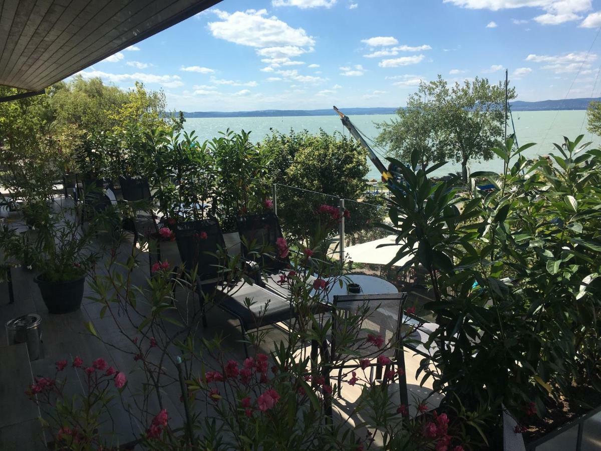Calypso Lakeside Rooms & Lux Apartments Siófok Exteriér fotografie